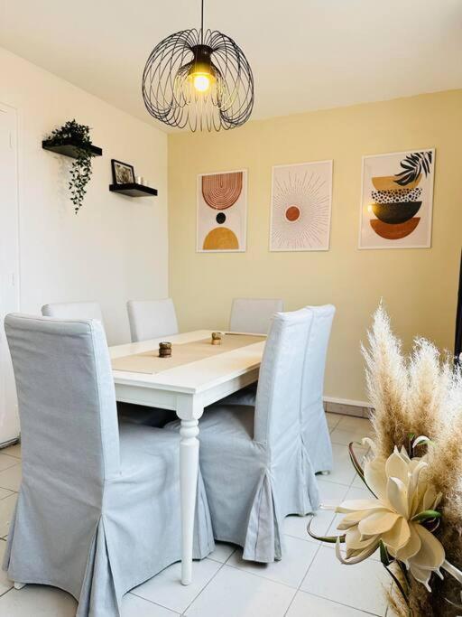 Maison Des Chenizelles Laon Extérieur photo