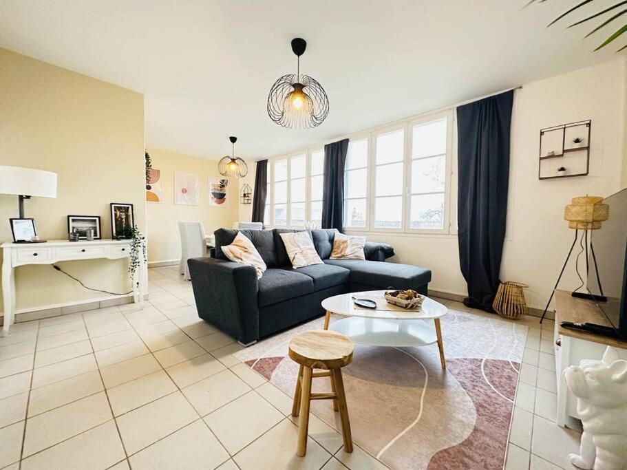 Maison Des Chenizelles Laon Extérieur photo